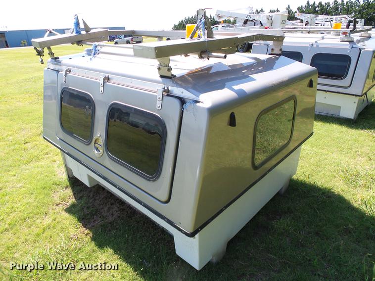 image for item DD5779 FX fiberglass topper