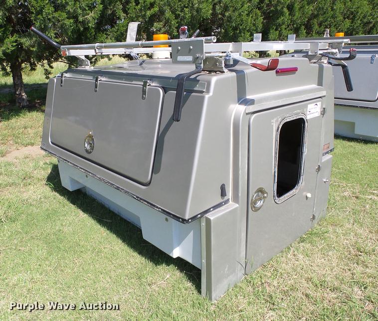 image for item DD5780 FX fiberglass topper