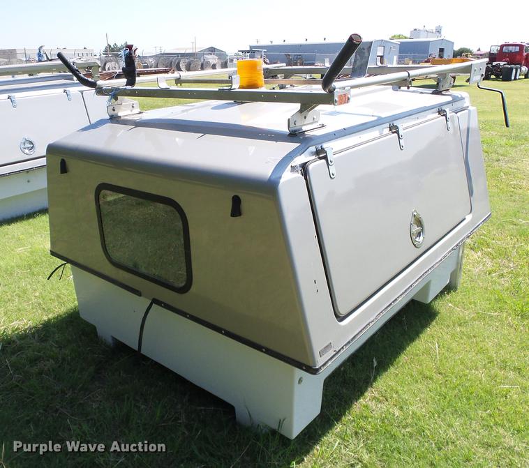 image for item DD5780 FX fiberglass topper