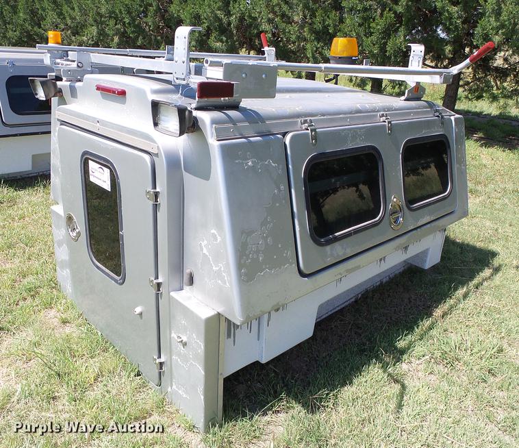 image for item DD5781 Fibre Body fiberglass topper