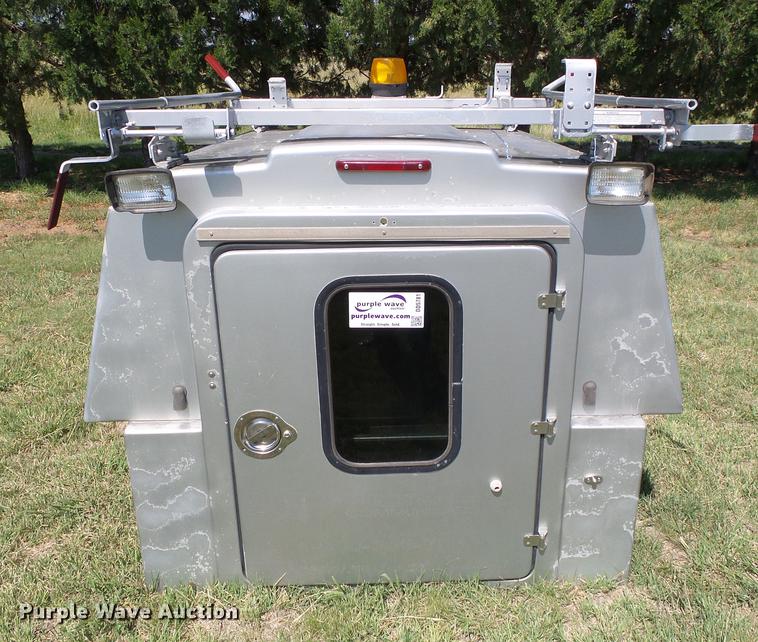 image for item DD5781 Fibre Body fiberglass topper