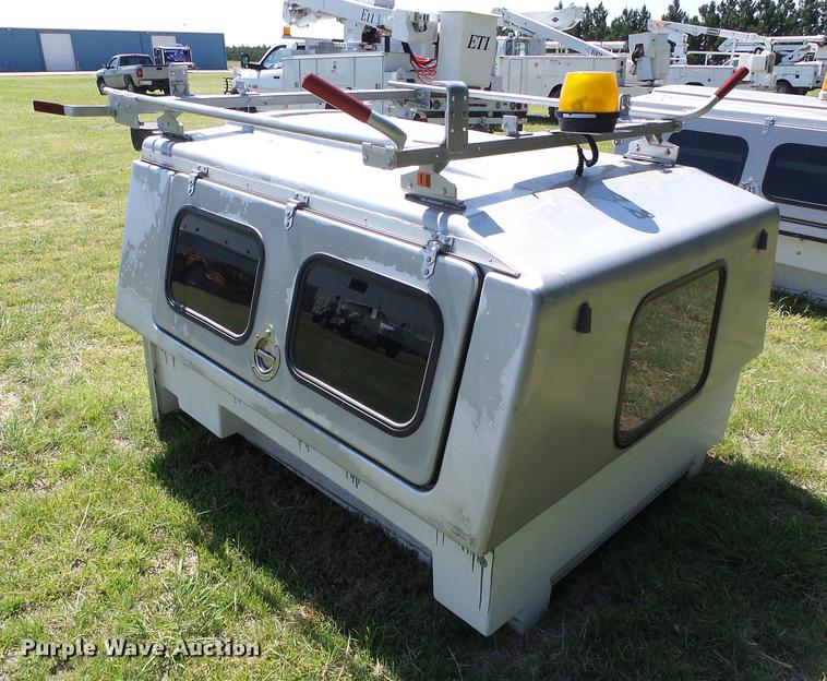 image for item DD5781 Fibre Body fiberglass topper