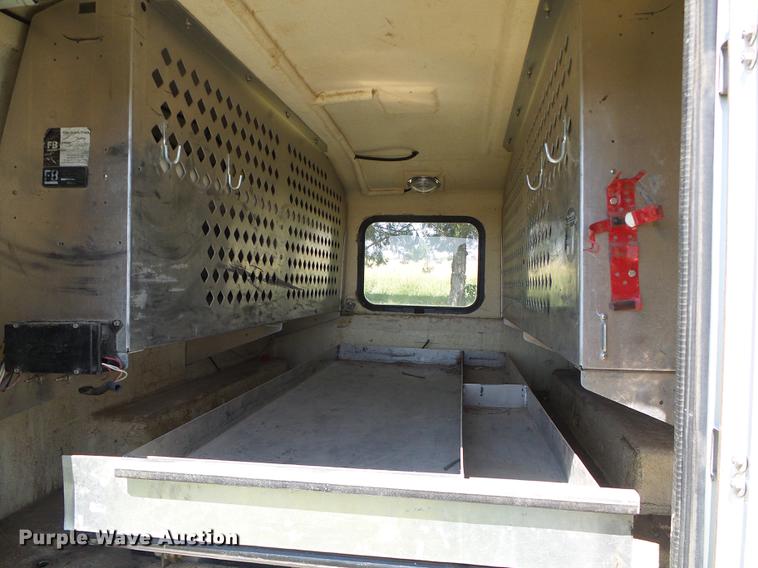 image for item DD5781 Fibre Body fiberglass topper