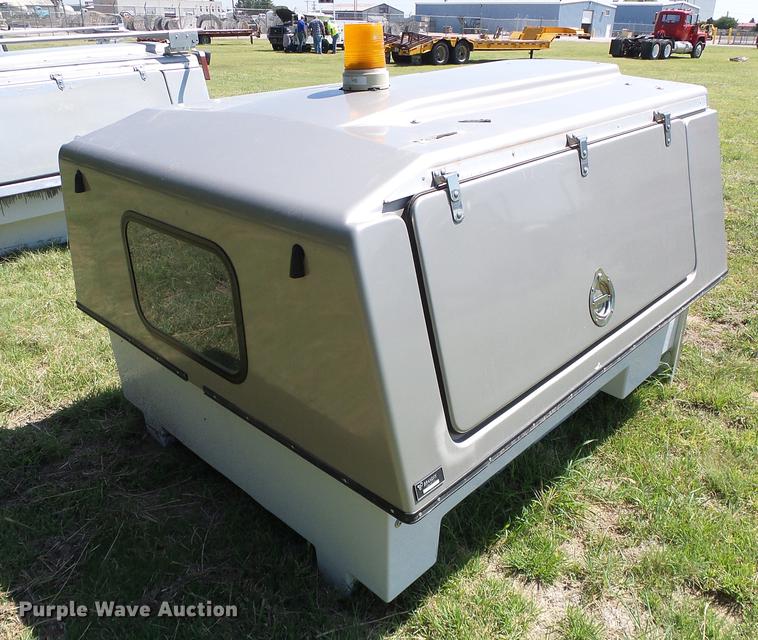 image for item DD5782 FX fiberglass topper