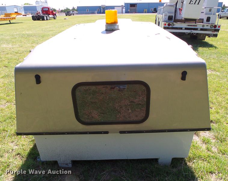 image for item DD5782 FX fiberglass topper