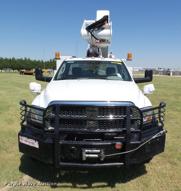 image for item DD5783 2011 Dodge Ram 5500 bucket truck