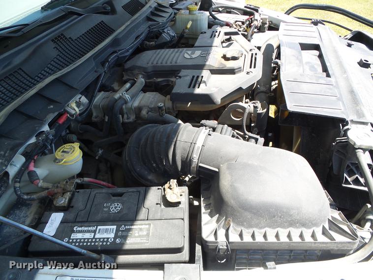 image for item DD5783 2011 Dodge Ram 5500 bucket truck