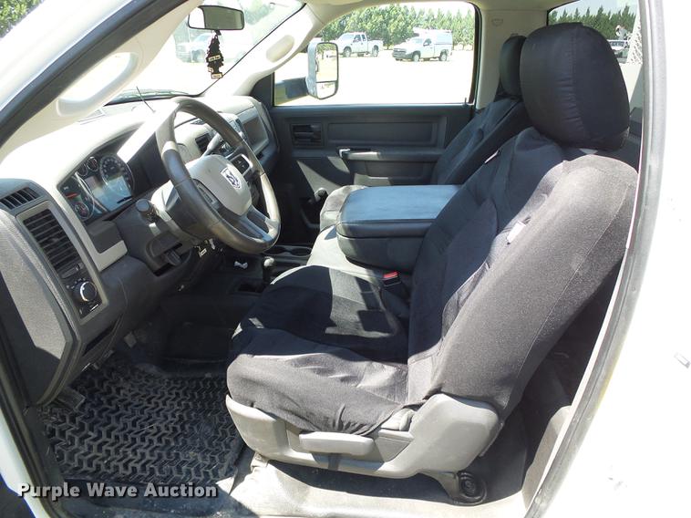 image for item DD5783 2011 Dodge Ram 5500 bucket truck