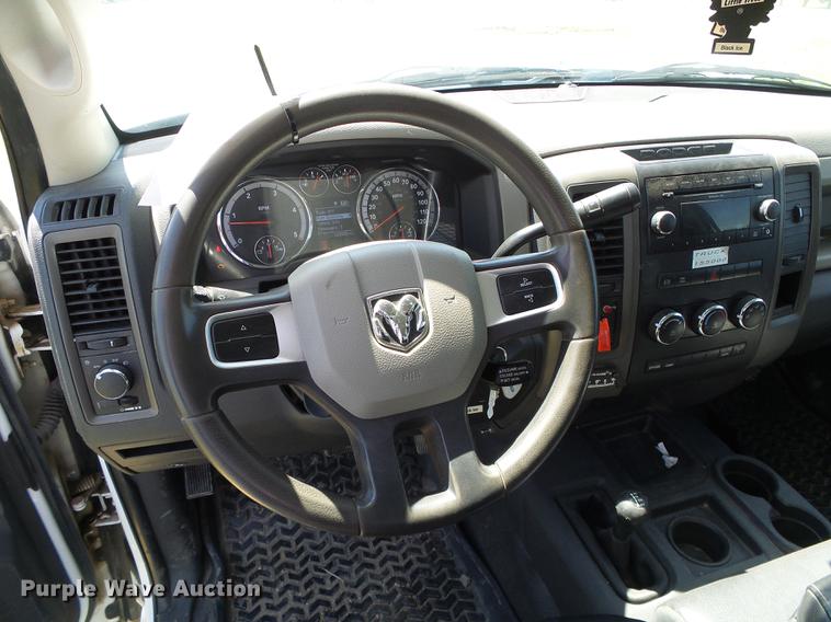 image for item DD5783 2011 Dodge Ram 5500 bucket truck