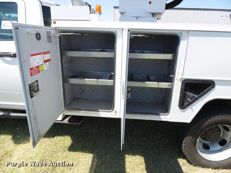 image for item DD5783 2011 Dodge Ram 5500 bucket truck