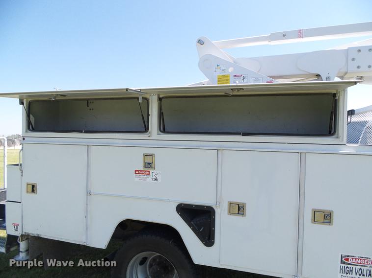 image for item DD5783 2011 Dodge Ram 5500 bucket truck