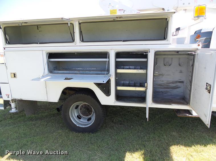 image for item DD5783 2011 Dodge Ram 5500 bucket truck