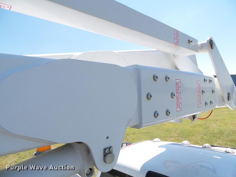 image for item DD5783 2011 Dodge Ram 5500 bucket truck