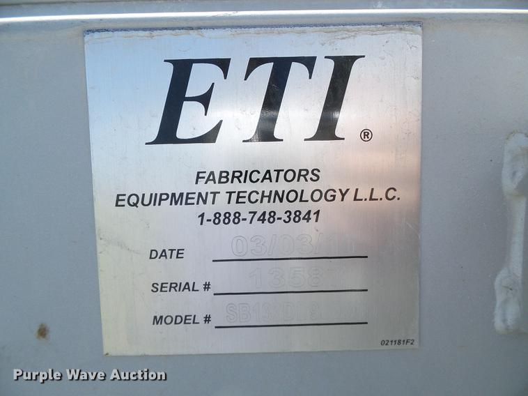 image for item DD5783 2011 Dodge Ram 5500 bucket truck