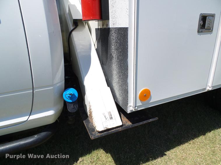 image for item DD5783 2011 Dodge Ram 5500 bucket truck