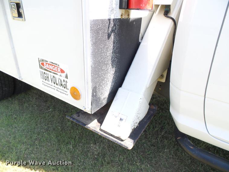 image for item DD5783 2011 Dodge Ram 5500 bucket truck