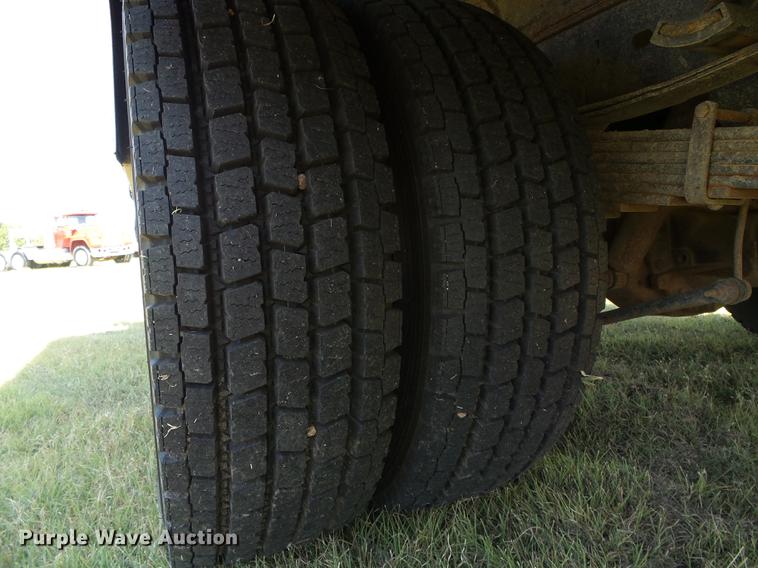 image for item DD5783 2011 Dodge Ram 5500 bucket truck