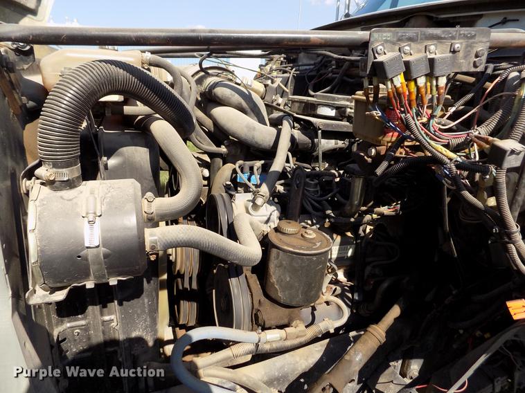 image for item DD5784 1994 Ford F700 bucket truck