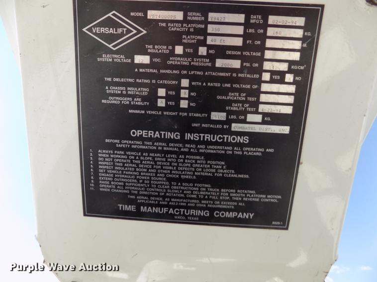 image for item DD5784 1994 Ford F700 bucket truck