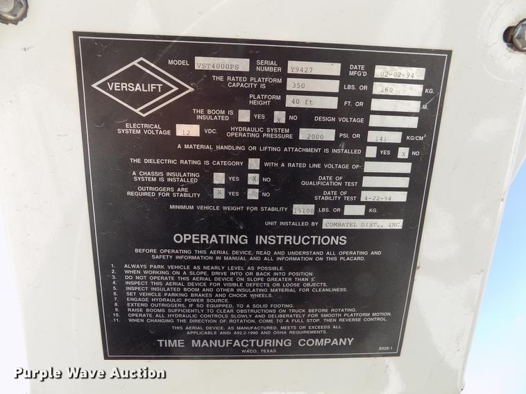 image for item DD5784 1994 Ford F700 bucket truck