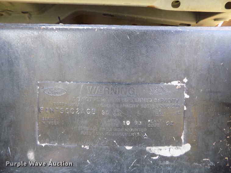 image for item DD5784 1994 Ford F700 bucket truck