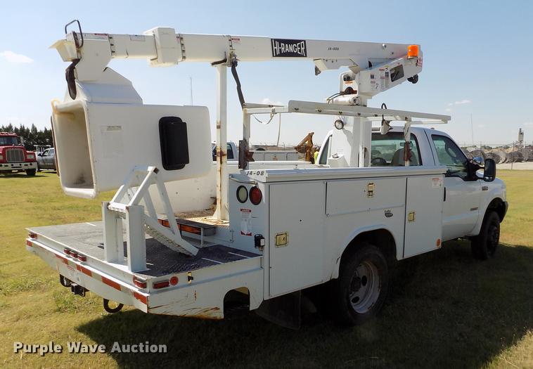image for item DD5785 2004 Ford F450 Super Duty XL bucket truck