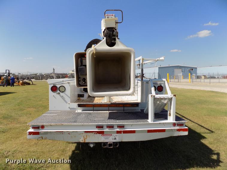 image for item DD5785 2004 Ford F450 Super Duty XL bucket truck