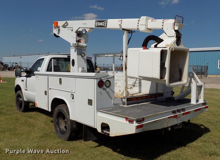image for item DD5785 2004 Ford F450 Super Duty XL bucket truck