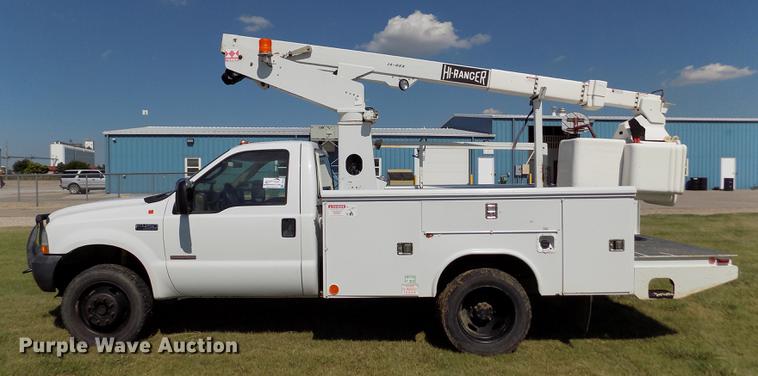 image for item DD5785 2004 Ford F450 Super Duty XL bucket truck