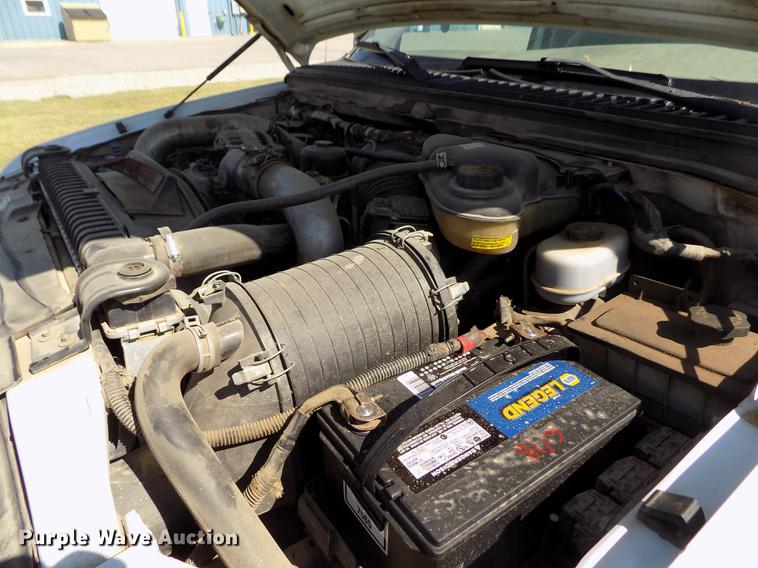 image for item DD5785 2004 Ford F450 Super Duty XL bucket truck