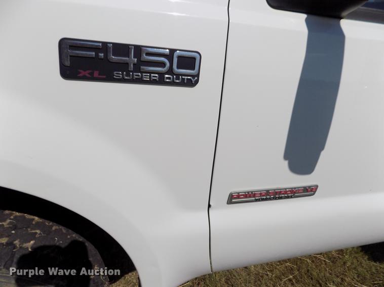 image for item DD5785 2004 Ford F450 Super Duty XL bucket truck