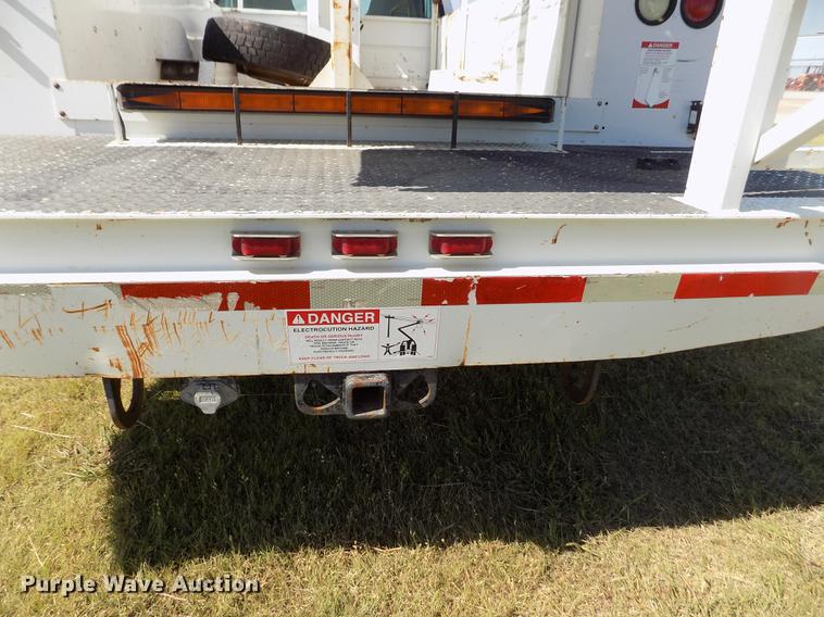 image for item DD5785 2004 Ford F450 Super Duty XL bucket truck