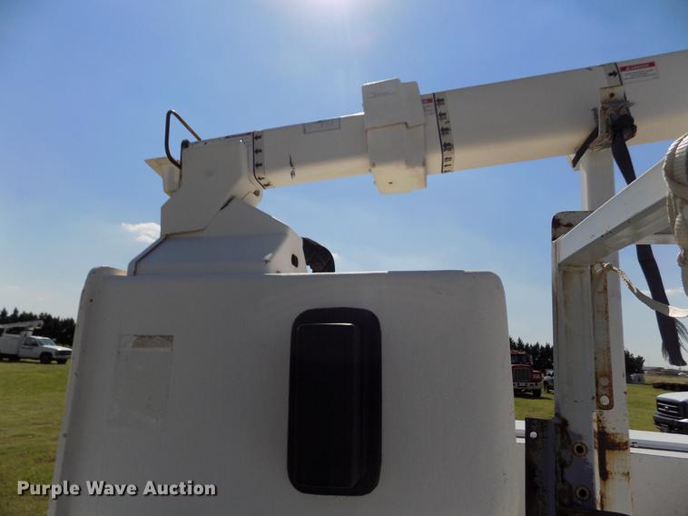 image for item DD5785 2004 Ford F450 Super Duty XL bucket truck