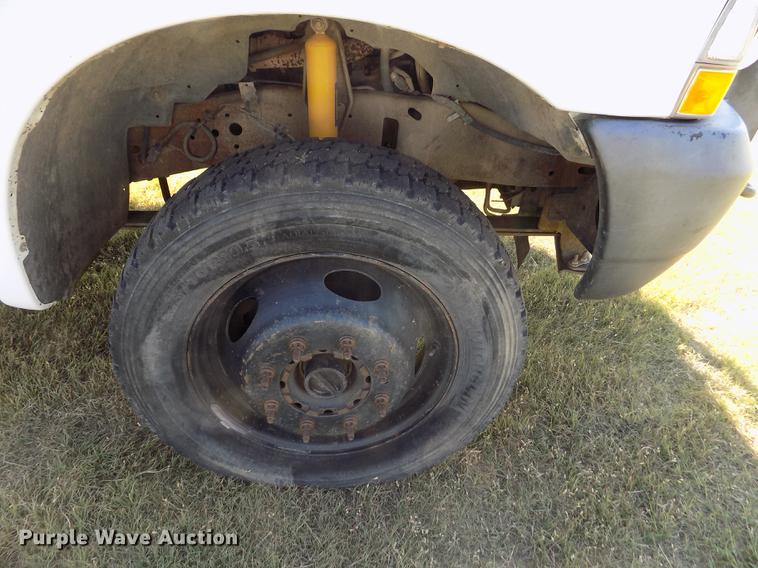 image for item DD5785 2004 Ford F450 Super Duty XL bucket truck