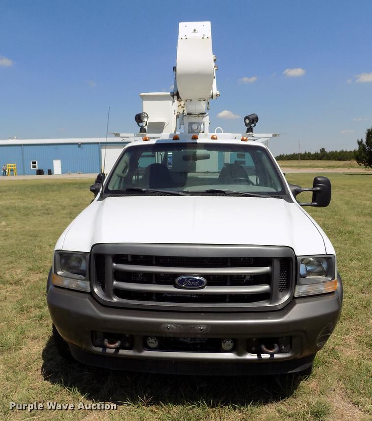 image for item DD5786 2002 Ford F550 Super Duty bucket truck