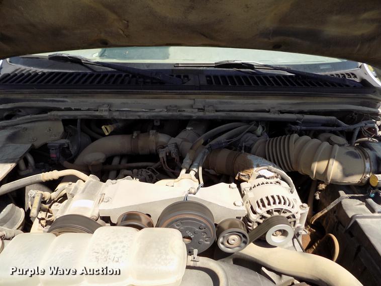 image for item DD5786 2002 Ford F550 Super Duty bucket truck