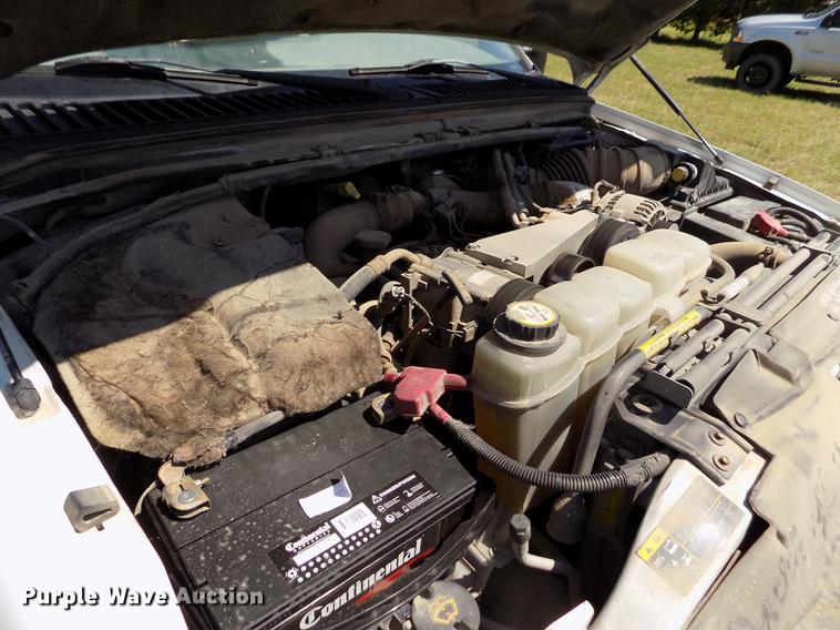 image for item DD5786 2002 Ford F550 Super Duty bucket truck