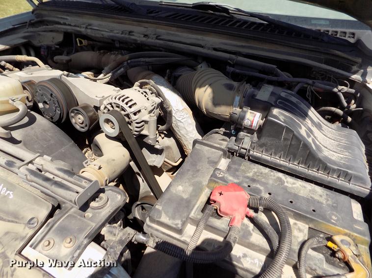 image for item DD5786 2002 Ford F550 Super Duty bucket truck