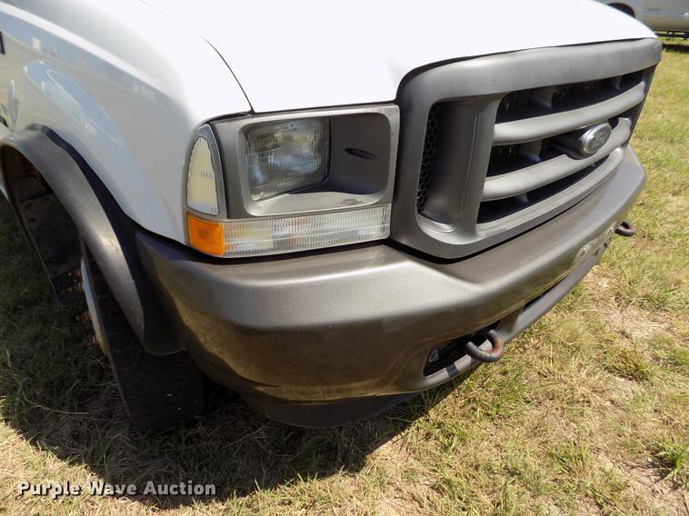 image for item DD5786 2002 Ford F550 Super Duty bucket truck