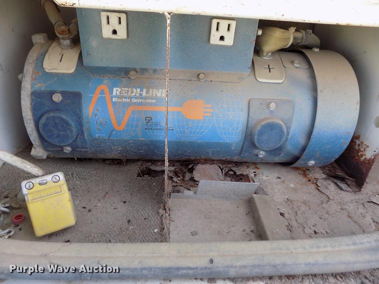 image for item DD5786 2002 Ford F550 Super Duty bucket truck