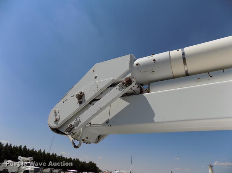 image for item DD5786 2002 Ford F550 Super Duty bucket truck