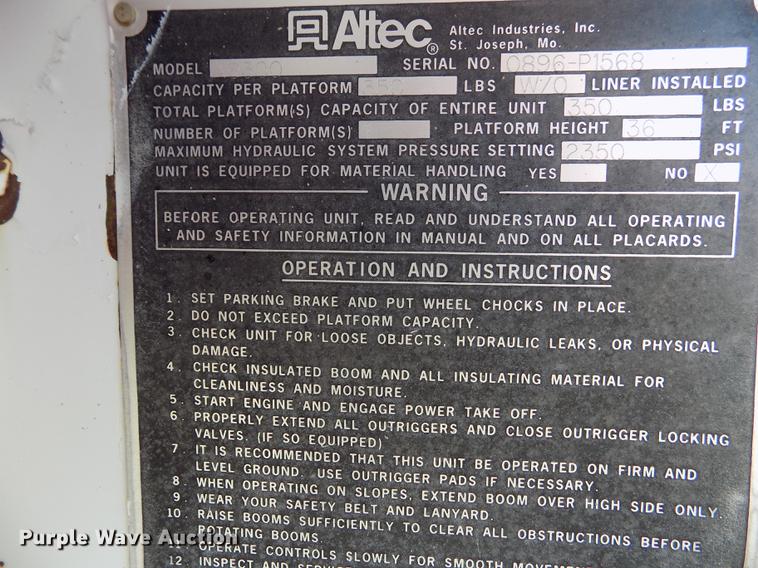 image for item DD5786 2002 Ford F550 Super Duty bucket truck