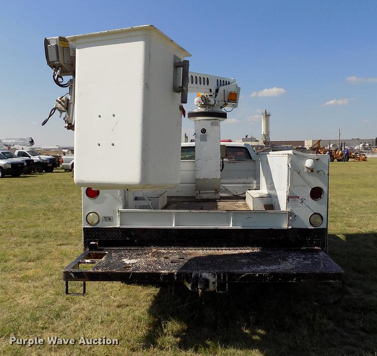 image for item DD5787 1994 Chevrolet C3500 bucket truck