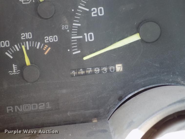 image for item DD5787 1994 Chevrolet C3500 bucket truck