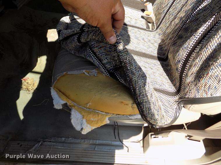 image for item DD5787 1994 Chevrolet C3500 bucket truck