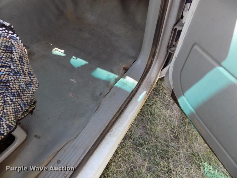 image for item DD5787 1994 Chevrolet C3500 bucket truck