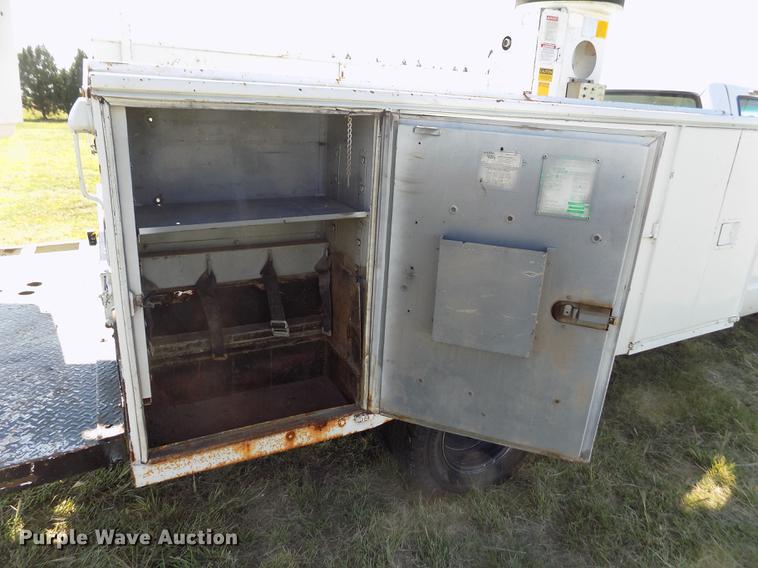 image for item DD5787 1994 Chevrolet C3500 bucket truck