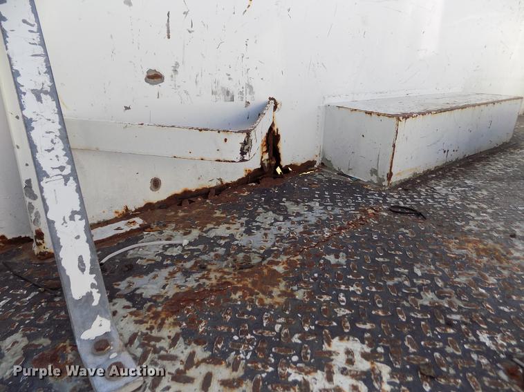 image for item DD5787 1994 Chevrolet C3500 bucket truck