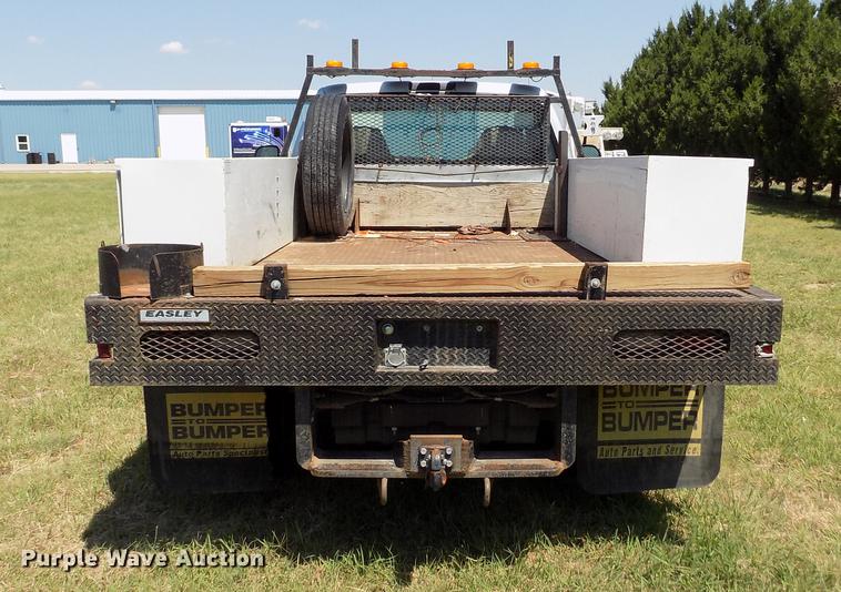 image for item DD5788 2003 Ford F550 Super Duty flatbed truck