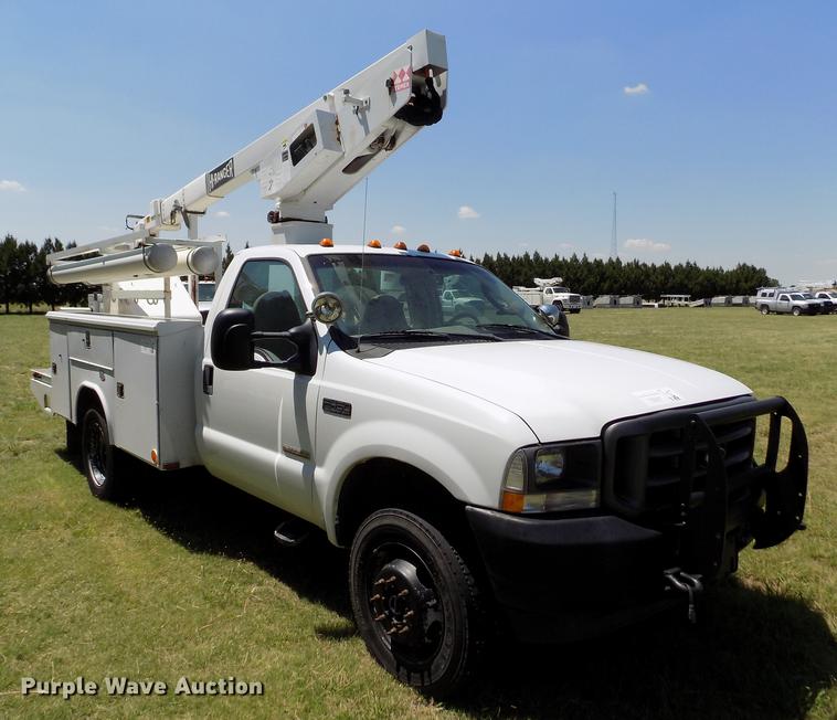 image for item DD5789 2004 Ford F450 Super Duty XL bucket truck